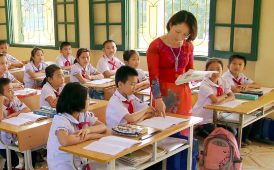 Tư tưởng Hồ Chí Minh về xây dựng và phát triển đội ngũ nhà giáo