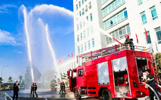 Tiếp tục tổng kiểm tra về công tác PCCC, nhất là đối với chung cư, nhà ở riêng lẻ có nhiều tầng