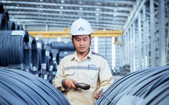 October industrial production reaches seven-month high