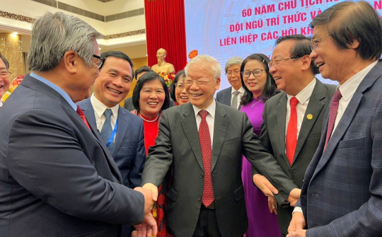 Tạo động lực cho trí thức Việt Nam phát triển đáp ứng yêu cầu cuộc Cách mạng công nghiệp lần thứ tư