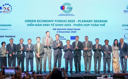 Vietnamese, Dutch Prime Ministers attend Green Economic Forum in Ha Noi