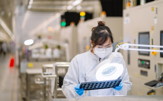 Intel's manufacturing presence puts Viet Nam on hi-tech map