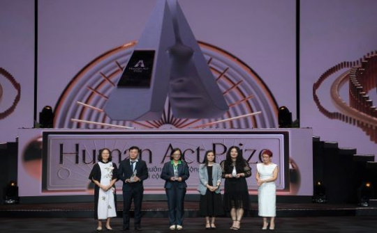 Human Act Prize 2023 vinh danh dự án thiện nguyện “thuốc đúng cho em” của GeneStory