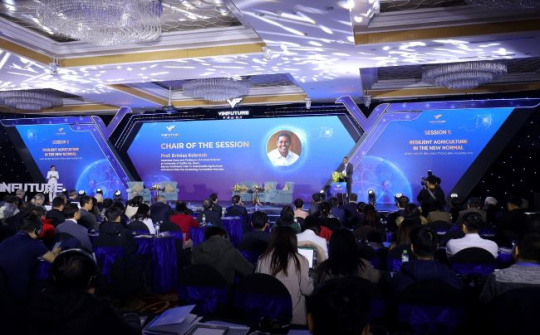 VinFuture 2023: Giáo sư Singapore kể về hành trình trở thành “thung lũng bán dẫn” của đảo quốc Sư tử