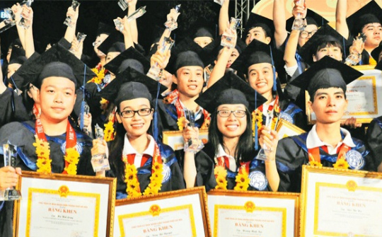 Bàn về nhân tài và phát hiện, sử dụng nhân tài hiện nay