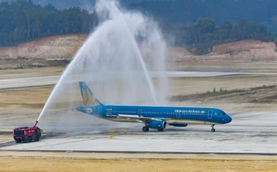 Điện Biên: Lần đầu tiên đón máy bay cỡ lớn, mở ra cơ hội phát triển mới cho kinh tế - xã hội