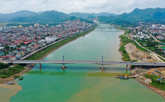 Quy hoạch 2 đô thị, lập quy hoạch xây dựng 8 vùng huyện tại Hòa Bình