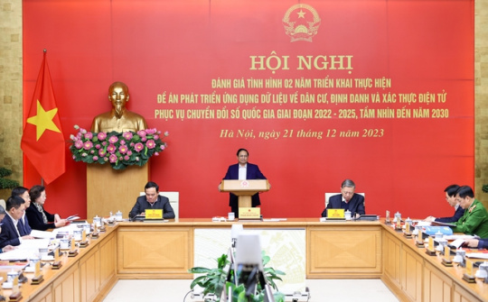 Hoàn thiện thể chế, hạ tầng, số hoá dữ liệu, nâng cao chất lượng nguồn nhân lực, đẩy mạnh triển khai Đề án 06, phục vụ hiệu quả người dân và doanh nghiệp