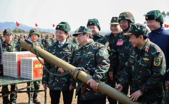 Diễn tập chiến thuật có bắn đạn thật của Quân đoàn 12