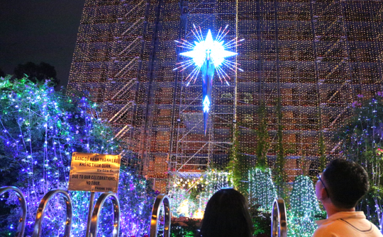 TP.HCM: Hưởng trọn vẹn mùa Giáng sinh an lành, ấm áp trong tiết trời se lạnh cuối năm