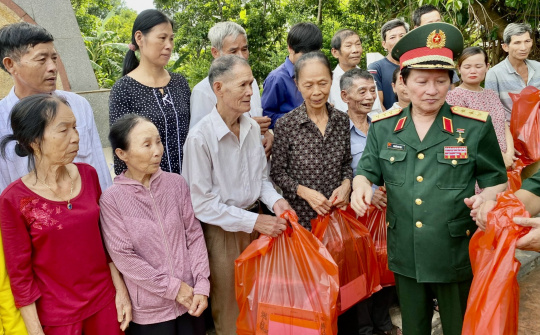 Hành trình tri ân của một vị tướng