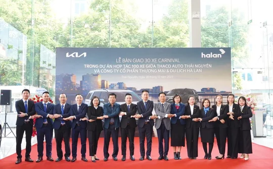 Công ty Hà Lan ra mắt 30 xe VIP phục vụ khách hàng