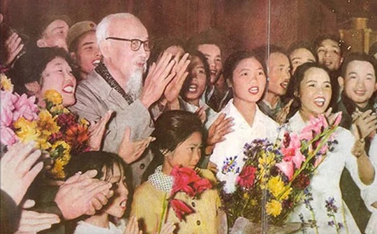 80 năm Đề cương văn hóa Việt Nam (1943-2023): Chủ tịch Hồ Chí Minh - “Văn hóa soi đường cho sự phát triển và tiến bộ của xã hội”
