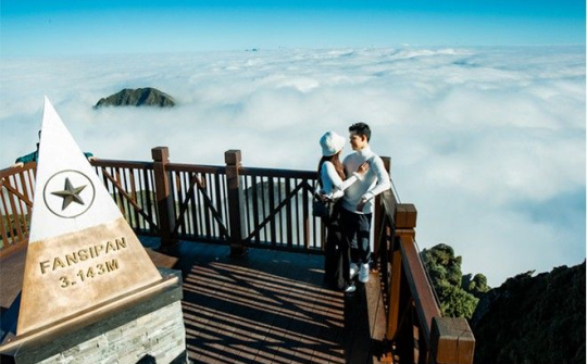 Du khách khoe loạt khoảnh khắc Valentine ngọt ngào trên khắp các Sun World