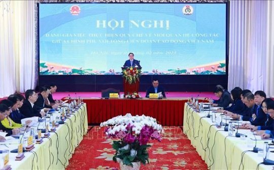 Xây dựng cán bộ công đoàn xứng đáng là thủ lĩnh đại diện cho người lao động