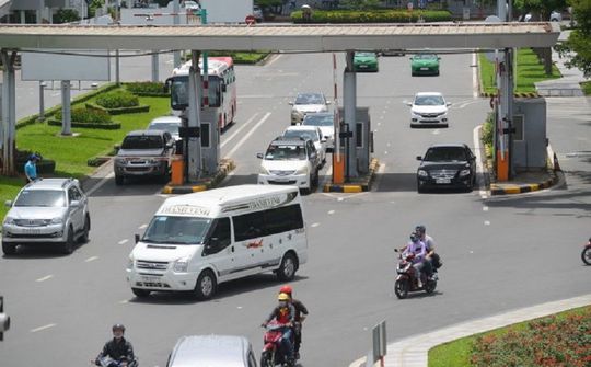 Bộ Giao thông yêu cầu triển khai thu phí không dừng tại các sân bay