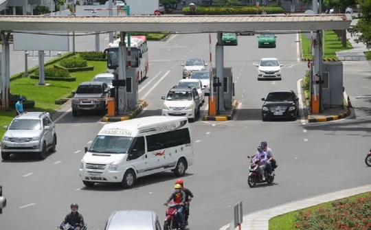 Bộ Giao thông yêu cầu triển khai thu phí không dừng tại các sân bay