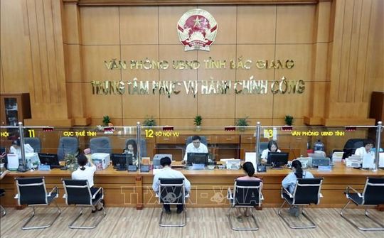 Cải cách hành chính phải được tiến hành đồng bộ, thông suốt