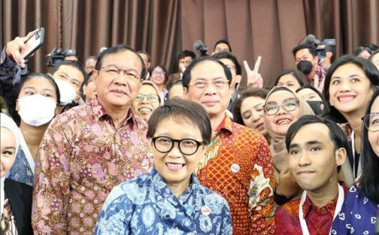 Vietnam contributes to ASEAN’s consensus on important decisions