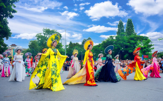 Vì một nền văn hóa dân tộc, dân chủ, nhân văn, khoa học