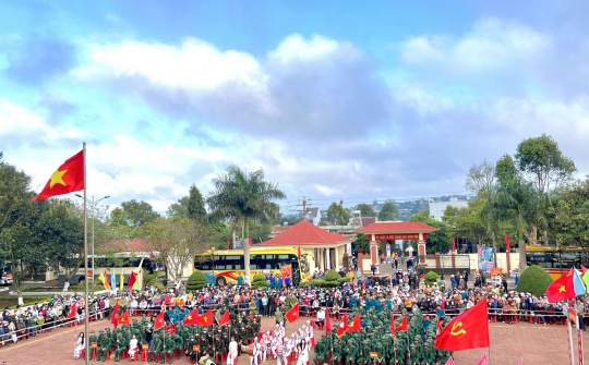 Thanh niên các tỉnh Tây Nguyên háo hức lên đường nhập ngũ năm 2023
