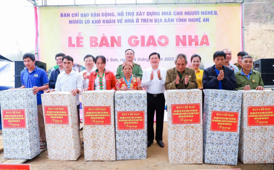 Nghệ An trao những căn nhà đầu tiên cho người nghèo, người có khó khăn về nhà ở trên địa bàn