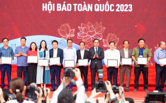 Hội Báo toàn quốc 2023: Tạp chí Việt Nam Hội nhập đoạt Giải bìa số Tết ấn tượng