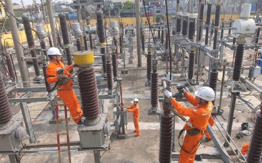 Điện lực Nam Định: Sửa chữa, bảo dưỡng, khắc phục lưới điện 110kV sẵn sàng đảm bảo cấp điện mùa nắng nóng 2023