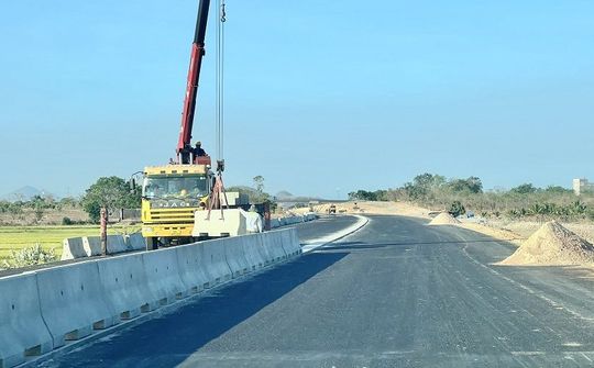 Cao tốc từ Bình Thuận đi Đồng Nai phấn đấu về đích đúng hẹn 30/4