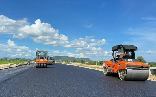 Hoàn thành dứt điểm các tồn tại về công tác giải phóng mặt bằng