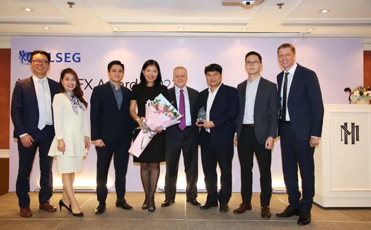 Vietcombank nhận danh hiệu Best FXall Taker tại lễ trao giải thưởng Refinitiv Vietnam FX Awards năm 2023