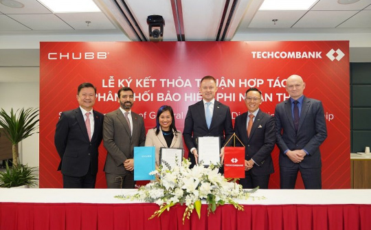 Techcombank và Chubb công bố hợp tác và ra mắt sản phẩm TechCare Me