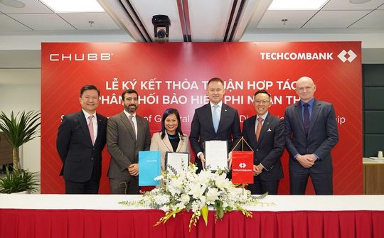 Techcombank và Chubb công bố hợp tác và ra mắt sản phẩm TechCare Me