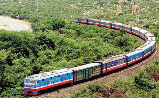 Ngành đường sắt mở bán vé tàu khách phục vụ người dân dịp nghỉ lễ 30/4 - 1/5