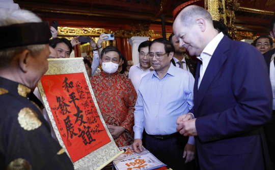 Về khuôn khổ quan hệ đối tác chiến lược của Việt Nam hiện nay