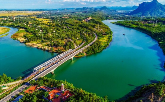 Phát triển du lịch Quảng Bình thực sự trở thành ngành kinh tế mũi nhọn