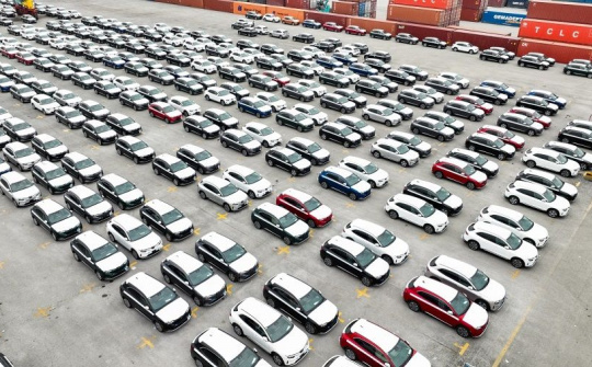 VinFast chuẩn bị xuất khẩu 1.800 xe VF 8 tiếp theo sang Mỹ và Canada