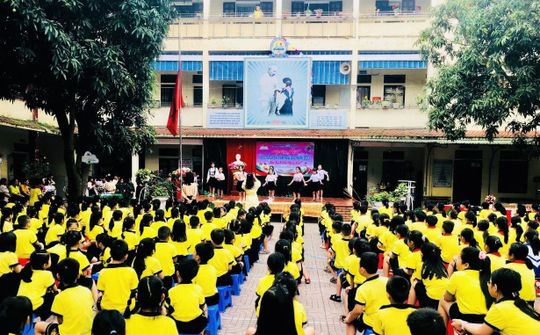 Sôi nổi Ngày hội Đọc sách tại Trường Tiểu học Đội Cung