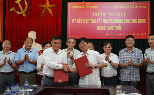 Hội nghị ký kết hợp tác tài trợ và chăm sóc sức khỏe Người cao tuổi tỉnh Ninh Bình