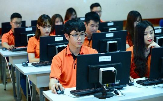 Phát triển nguồn nhân lực ngành công nghệ thông tin giai đoạn 2021-2025: Thực trạng và Giải pháp