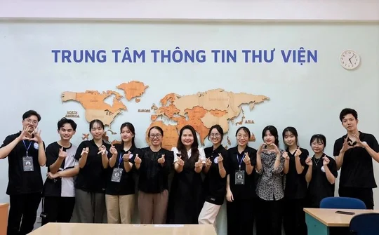 Sinh viên thiết thực chào mừng ngày lễ lớn của đất nước