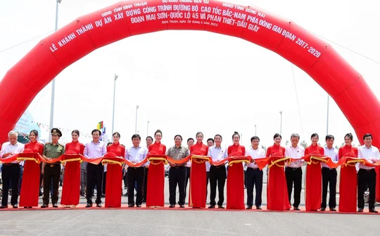 Khánh thành thêm 160 km đưa chiều dài khai thác trên trục cao tốc Bắc-Nam đạt 800 km