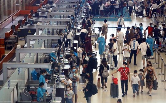 Cục Hàng không yêu cầu hãng bay không bán vé vượt giá trần
