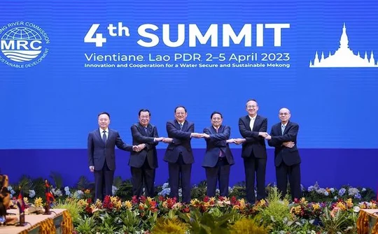 Khẳng định vị thế và trách nhiệm của Việt Nam trước những vấn đề của khu vực