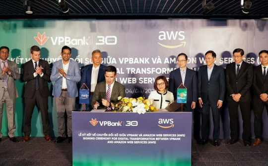 VPBank chính thức ký kết hợp tác chiến lược với Amazon Web Services