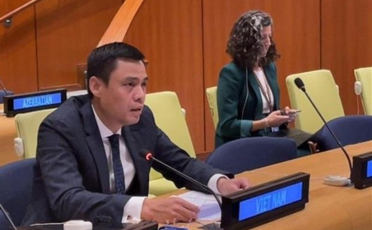 Vietnam calls for cooperation to help middle-income countries achieve sustainable development