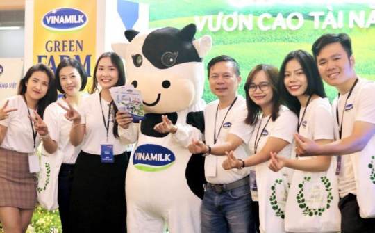 Vinamilk dẫn đầu Top 100 Nhà tuyển dụng được yêu thích nhất năm 2022 của CareerBuilder