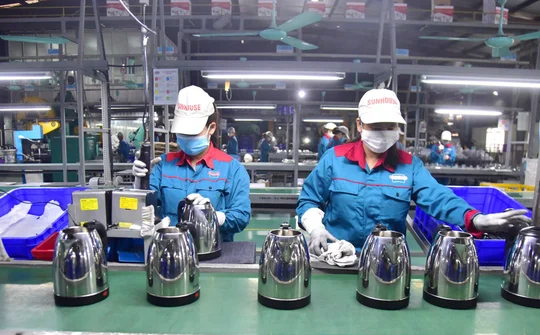 Tiếp tục thực hiện quyết liệt, hiệu quả các nhiệm vụ, giải pháp tháo gỡ khó khăn cho sản xuất, kinh doanh