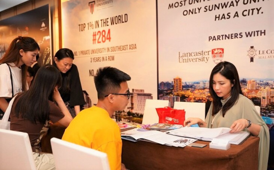 Tưng bừng Ngày hội giáo dục nhân dịp kỷ niệm 50 năm quan hệ ngoại giao Việt Nam và Malaysia