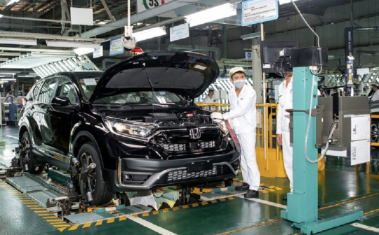 Bộ Tài chính tiếp tục bác đề xuất giảm 50% lệ phí trước bạ với ôtô